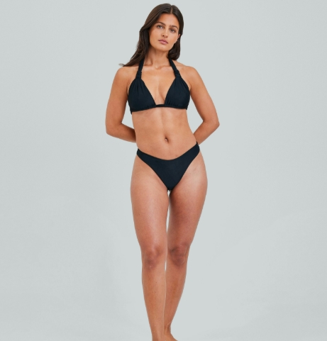 Mellom strand, by og late dager: Min &aelig;rlige opplevelse med Bik Bok bikini i sommer